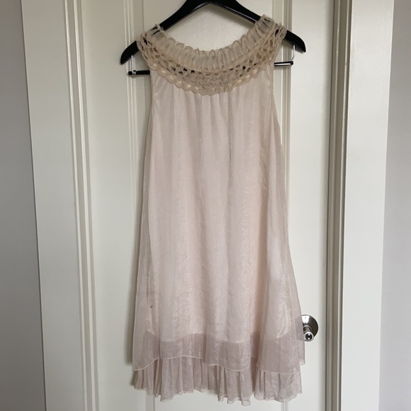 Carly Q Slip Dress - Picture 4 of 5
